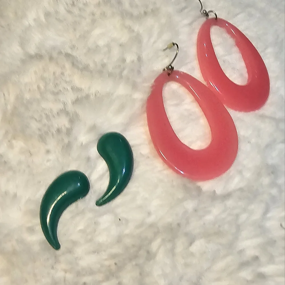 Lucite & Comma Earrings VTG Lot
